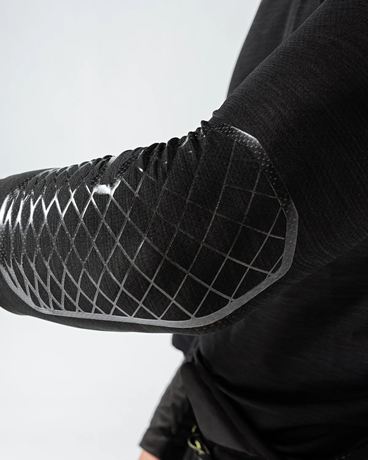 Warroad TILO Neck Guard Top